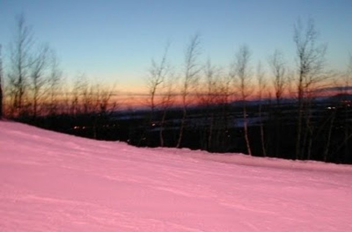 розовый снег в Павлодаре