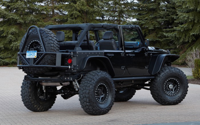 jeep-wrangler-apache-concept-rear