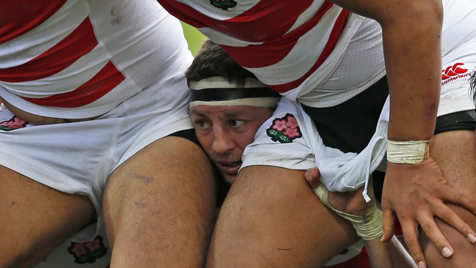 Japan's Luke Thompson (C) before a scrum, at a match against Scotland during the IRB Rugby World Cup 2015 in Kingsholm, England, September 23, 2015. Action Images via Reuters / Andrew Boyers Livepic