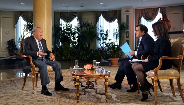 интервью назарбаева bloomberg news