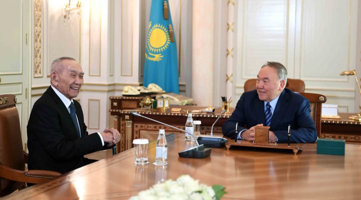 Назарбаев и Аманжол Каликов