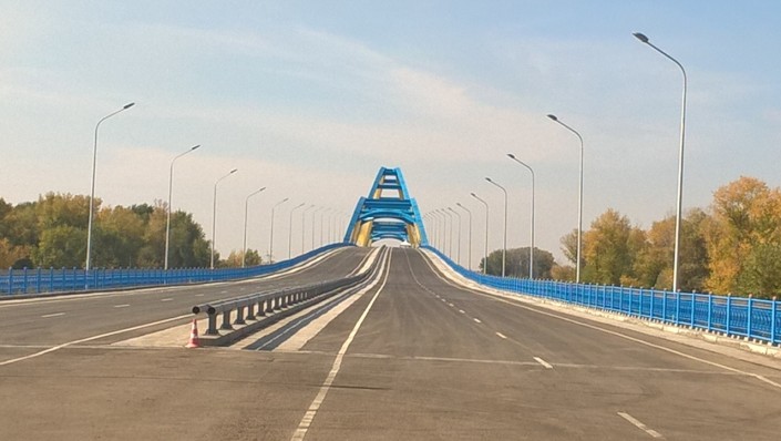 мост через Иртыш