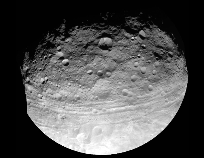 Снимок астероида Веста