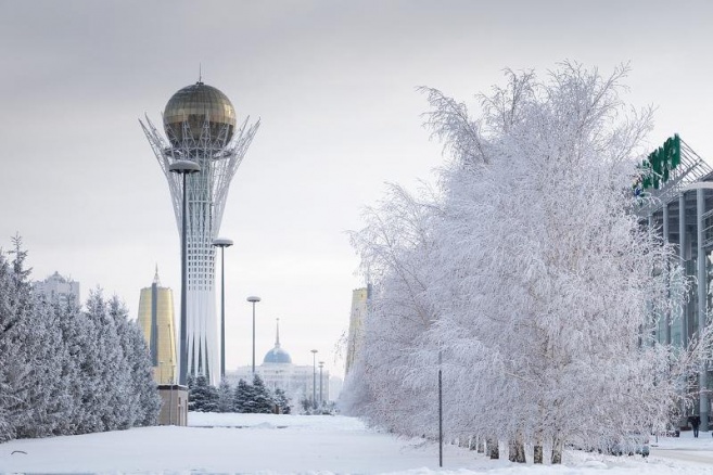 Астана, Байтерек, снег