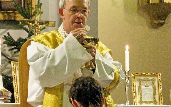 Епископ Шнейдер. Фото с сайта CatholicHerald.co.uk