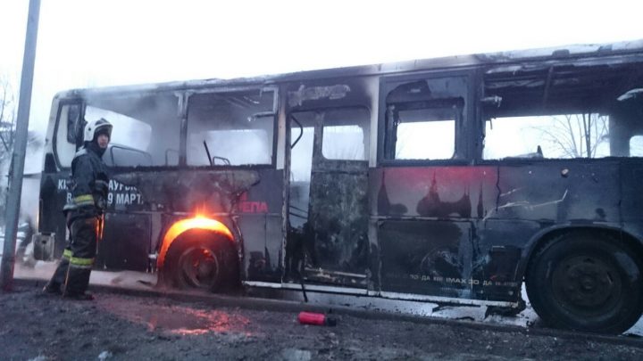 Автобус сгорел в Алматы