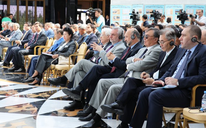 конференция в назарбаев центре, посвященная 25-летию дипслужбы