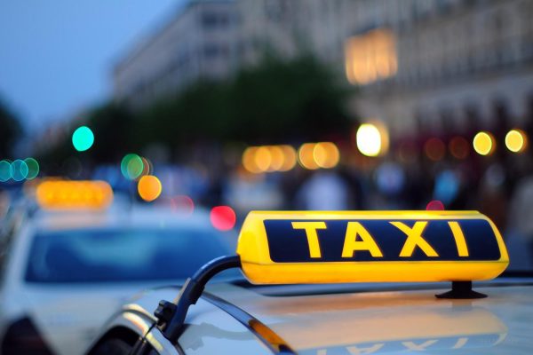 Астаналық зейнеткер таксиде 6,5 миллион теңгесін ұмытып кетті