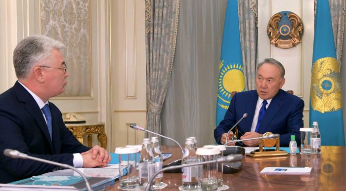 назарбаев и атамкулов