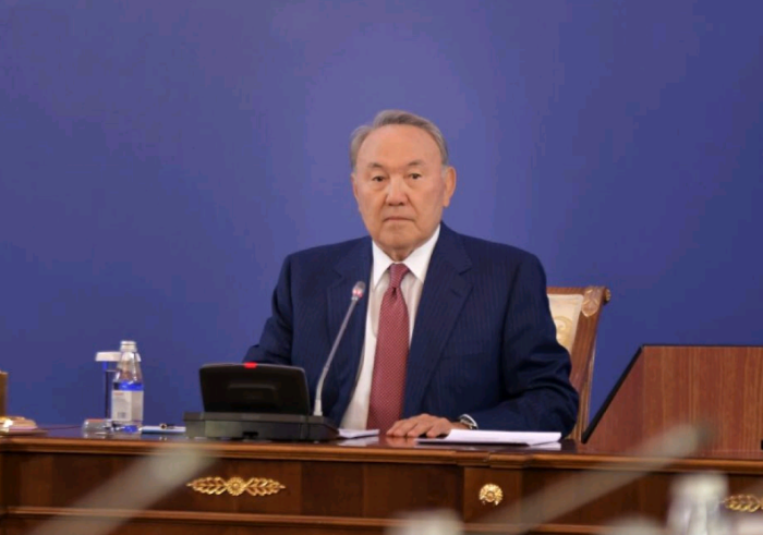 назарбаев в акимате астаны