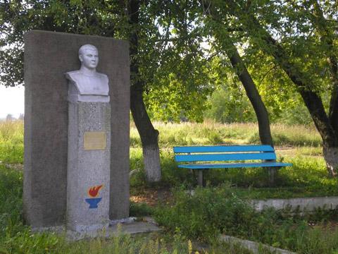 Героя Советского Союза хотят предать забвению в Усть-Каменогорске – казахские СМИ