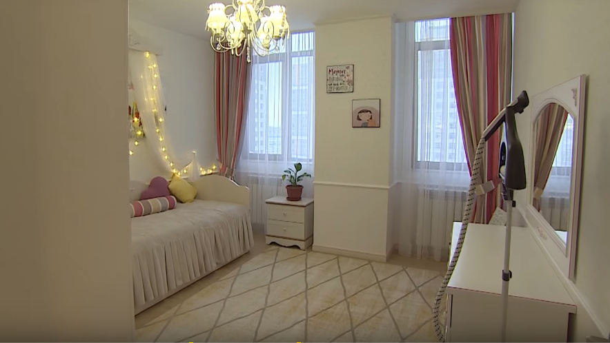 Беременная Маржан Арапбаева показала свой роскошный дом