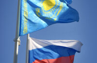 флаги казахстана и россии