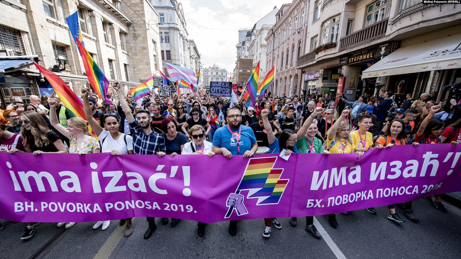 В мусульманском Сараеве прошел первый гей парад 365info kz. 